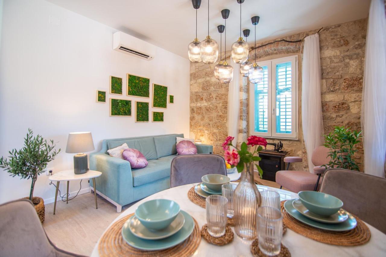 Mali Raj Apartment