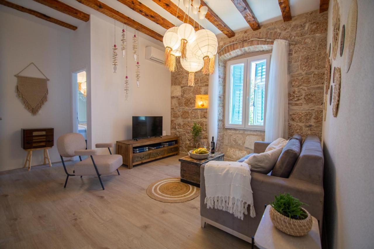 Apartment Mali Raj Komiza