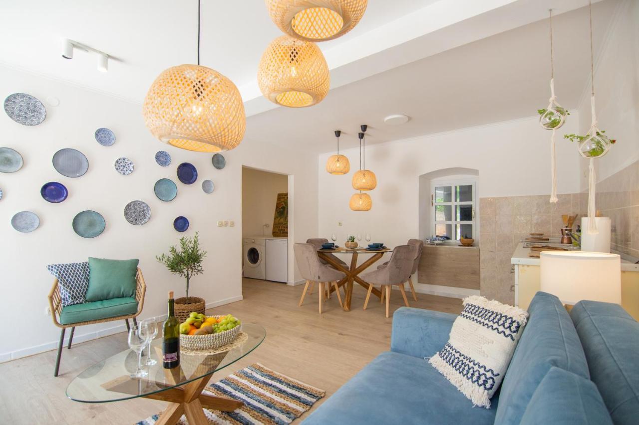 Mali Raj Apartment Komiza